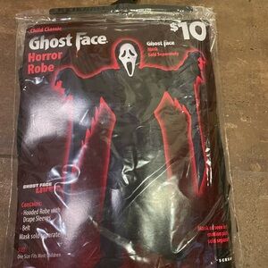 Child ghostface costume NWT never opened